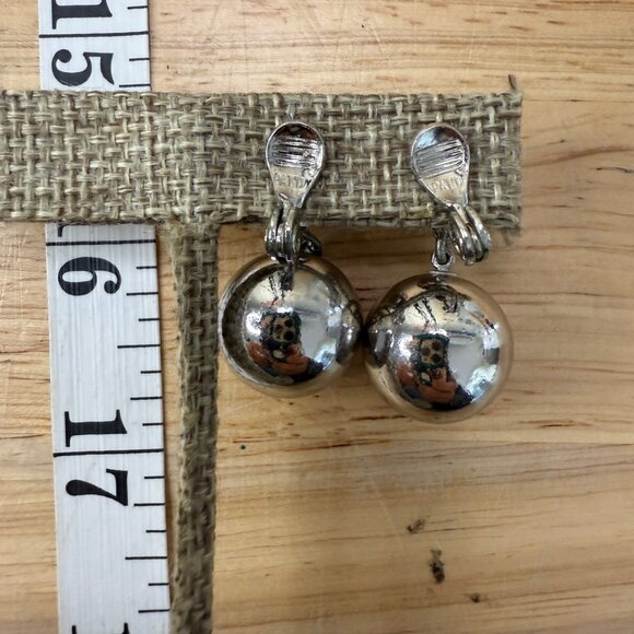 Monet Vintage Silver Tone Clip-On Earrings Double Ball Dangle Design Retro Style - Picture 7 of 12